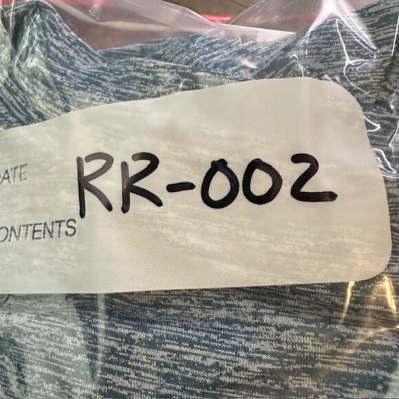 Under Armour Women's Large Teal Long Sleeve Active Wear Shirt - Picture 5 of 5